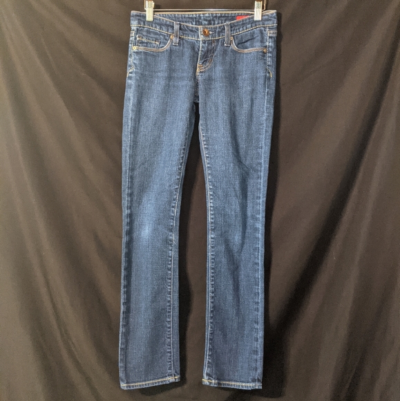 Jeans - Picture 1 of 6